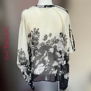 Floral Beach Cover Up in Black and White thumbnail 2