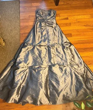 Adrianna Papell silver beaded prom dress with rhinestone embellishments thumbnail 1