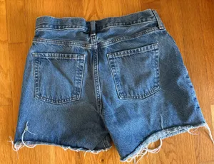 Old Navy High Rise Slouchy Straight Denim Shorts - Women’s Size 4 thumbnail 2