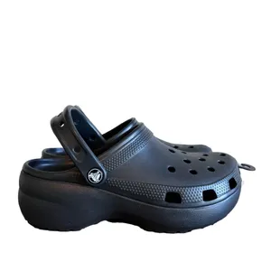 Crocs NEW Women's Classic Platform Clog Size 7 #B1809 thumbnail 2