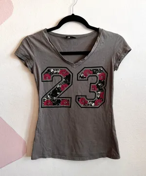 Wet Seal Graphic T Shirt Y2K 2000s 90s‎ Grunge Indie Sleaze Small thumbnail 1