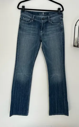 7 for All Mankind Rhinestone Pocket Bootcut Denim‎ Blue Jean Size 29 thumbnail 1