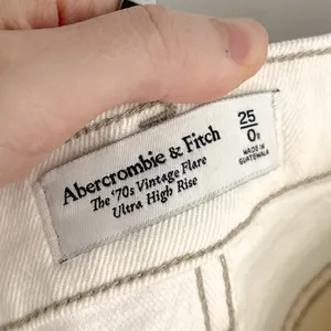 Abercrombie & Fitch 70s Vintage Flare Ultra High Rise Jeans Retro Cream 25 0 thumbnail 8