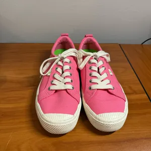 Cariuma OCA Low Rose Pink Lemonade Canvas Sneakers Lace Up W8‎ thumbnail 2
