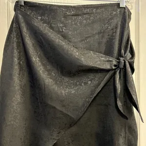 Status by Chenault Black Textured Tie Waist Midi Skirt‎ Women's XL thumbnail 3