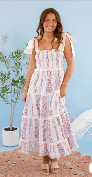 Boutique dress thumbnail 1
