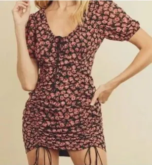 Dress Foram rose floral NWT ruched tie bodycon M mini dress thumbnail 1