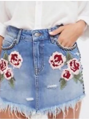 Free People Floral Embroidered Denim Mini Skirt Size 26 thumbnail 1