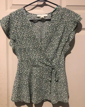 Monteau Green Floral Blouse thumbnail 1