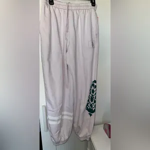 NWT FP Movement Women's All Star Logo Pants In Rose Quartz Combo $98 Retail thumbnail 9