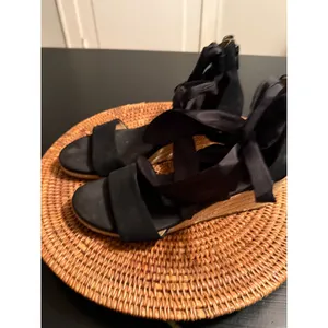 UGG‎ Trina Black Suede Espadrille Wedge Ankle Tie Sandals 1019106 thumbnail 6