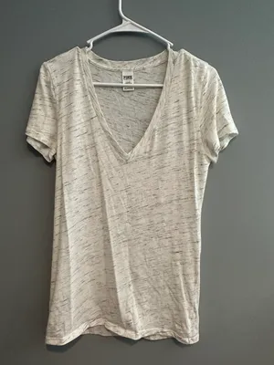Victoria's Secret PINK T-shirt thumbnail 1