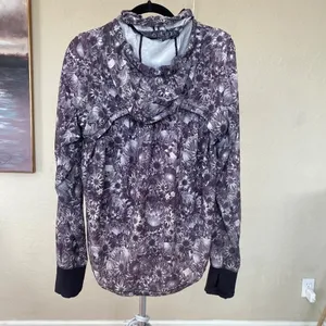 Lululemon‎ Bring Back The Track Jacket floral size 8 thumbnail 6