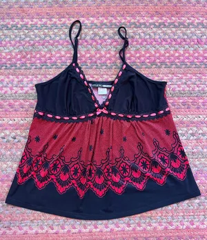 Y2K Studio Donatella BABY DOLL V NECK CAMI with RED LACE PRINT Trim thumbnail 1