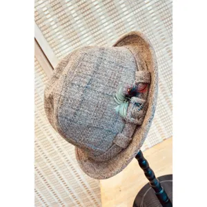 Vintage Stetson Tweed Fedora Hat Cap With Feather Accents Unisex Size 6.5 thumbnail 2