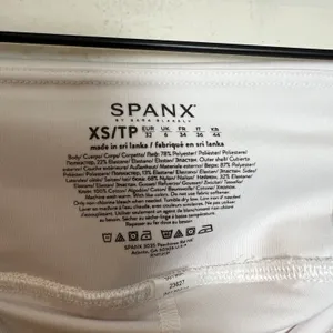 Spanx - Get Moving 14" Skort White Athletic Golf Pickleball Tennis Outdoors thumbnail 7