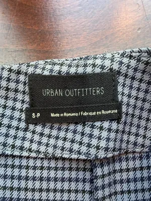 URBAN OUTFITTERS Houndstooth Check Plaid Stretch Mini Skirt Size Small thumbnail 9