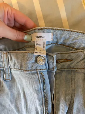 Forever 21 Flare Jeans High-Rise thumbnail 2