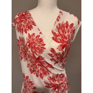 Ann Taylor Women's Sz Med Red White Floral Print Short Sleeve Draped V-Neck Top thumbnail 5