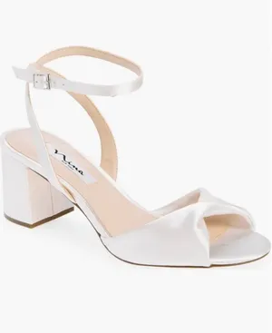 Nina Bridal Heels Ivory 5.5 thumbnail 1