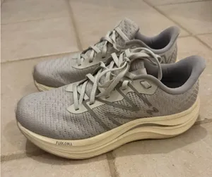 New Balance FuelCell thumbnail 1
