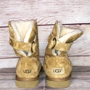 UGG Chestnut Remora Buckle Short Boots Size 6 thumbnail 5