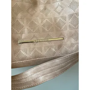 Steve Madden Y2K Blush Pink Embossed Pattern Crossbody Shoulder Bag thumbnail 2
