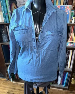 Old Navy denim 1/4 button S normcore classic shirt thumbnail 1