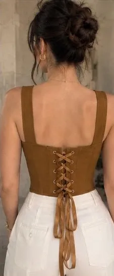 Square Neck Lace thumbnail 1