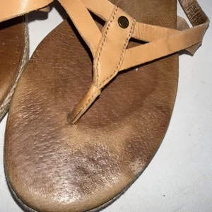 UGG Women's Brown Leather Espadrille Boho Annice Flat Thong Sandals Women's 8 thumbnail 13