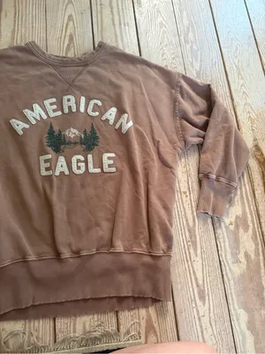 American Eagle Sweatshirt size S - small spot on sleeve in pic thumbnail 2