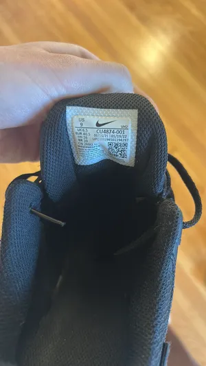 Nike Sneakers thumbnail 6