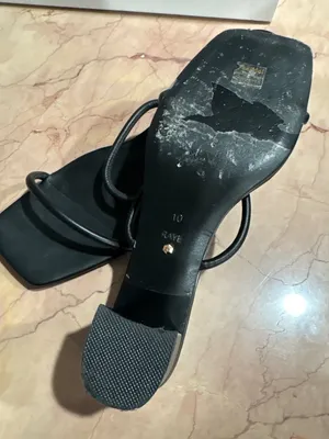 RAYE Etienne Low Heel in Black Leather 10 with Box Womens sandals thumbnail 10