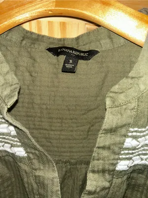 Banana Republic Sleeveless Olive Embroidered V-Neck Top thumbnail 3