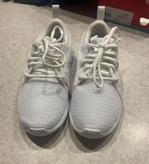 Puma White Cheer Shoes thumbnail 1