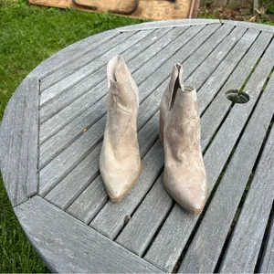 Steve Madden Chaya Pointed Toe Bootie‎ size 7 thumbnail 3