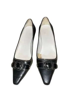 Cole Haan vintage pointy black toed kitten heels. thumbnail 3