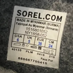 Sorel Joan of Arctic winter boots thumbnail 9