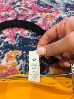 Lululemon bra and leggings orange set!(WORN) thumbnail 3