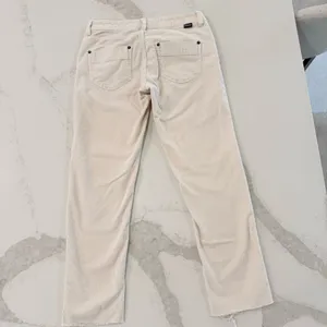 Patagonia Fitted Cropped Corduroy Pants Raw Hem Women’s 28 Bleached Stone Cotton thumbnail 6
