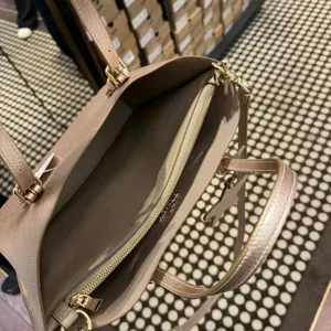 NWT Coach Mollie Tote Bag 25 CX253 thumbnail 6