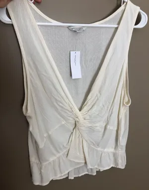 American Eagle Outfitters Top thumbnail 1