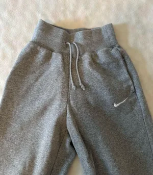 Nike Sweatpants  thumbnail 2