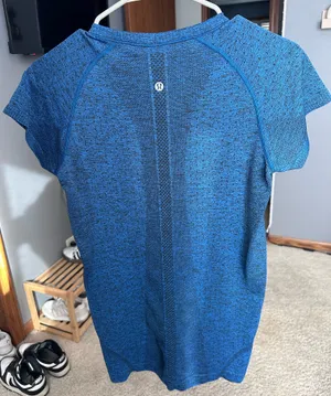 Lululemon Swiftly Tech Short Sleeve thumbnail 2