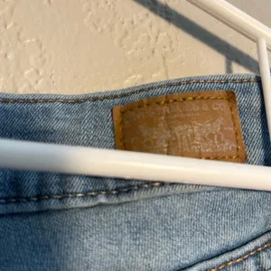 Levi's Y2K Vintage Blue Skinny Jeans with Slim Fit Straight leg SZ 26/30 Denim thumbnail 9