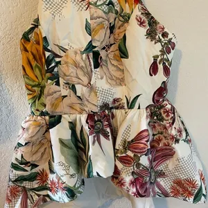 Anthropologie Dahlia Cameo Asymmetrical Peplum Coquette Floral Top Size L thumbnail 4