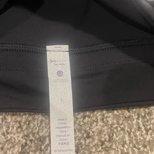 CRZ YOGA Black Sports Bra thumbnail 3
