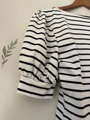 SHEIN Black and White Striped Short Puff-Sleeve Tee thumbnail 3