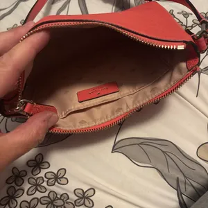 Kate Spade Crossbody Purse Leather Pink thumbnail 3