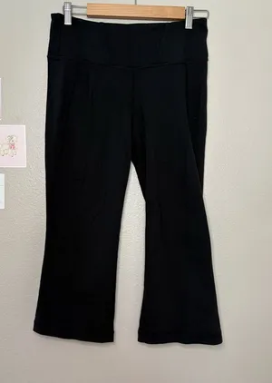 Lululemon Y2K flared capri leggings 8 goth preppy dark coquette casual athletic thumbnail 1